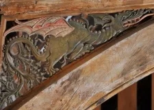 Dragon
              carving