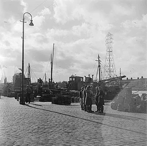 Herring girls, Yarmouth 1947