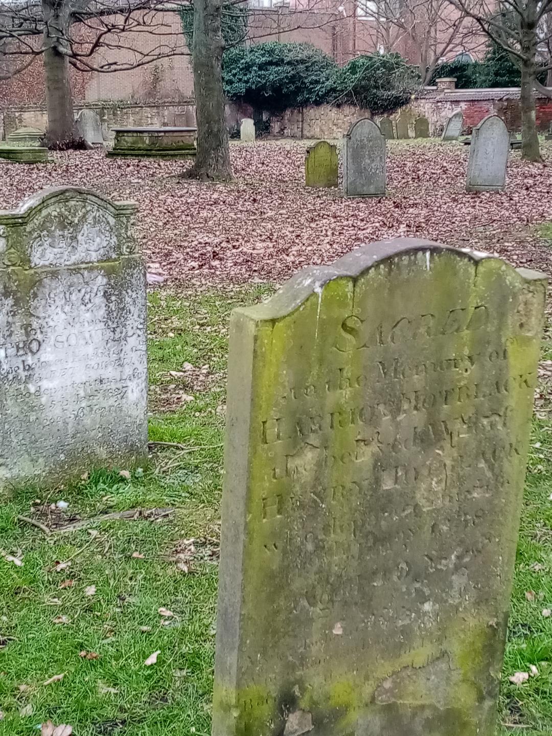 St
Nicholas Churchyard